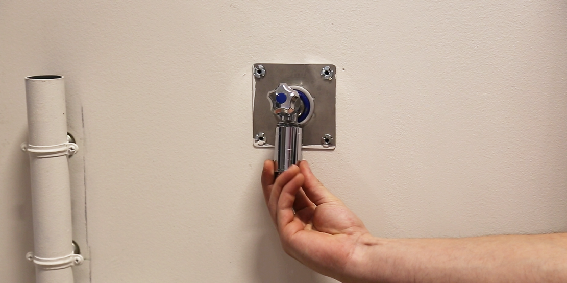 installer la cartouche magnétique anticalcaire